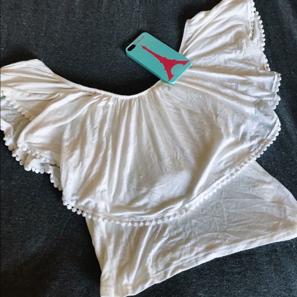 Shoulderless crop top